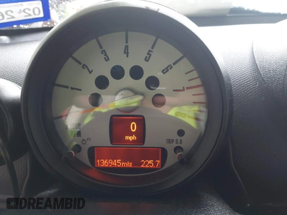 2014 MINI Countryman S with VIN WMWZC3C53EWP27111, listed as a IAAI auction lot 42192799 with 136,945 mi miles and . Bid and sale history available at DreamBid. Image 7.
