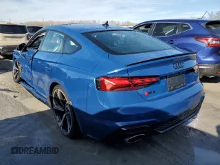 2023 Audi RS 5 Sportback z VIN WUAAWCF54PA903752, wystawiony jako Copart lot #40446644 z przebiegiem 9 820 mil mil oraz . Historia ofert i sprzedaży dostępna na DreamBid. Obrazek 2.