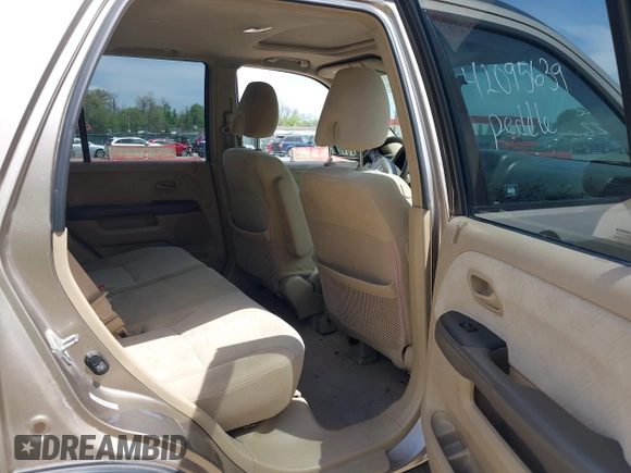 2006 Honda CR-V EX with VIN SHSRD78816U400456, listed as a IAAI auction lot 42095639 with 200,752 mi miles and . Bid and sale history available at carsss.com. Image 8.