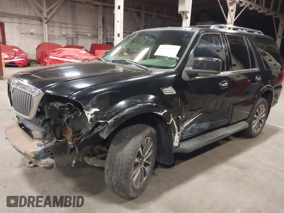 2005 Lincoln Navigator Luxury with VIN 5LMFU28545LJ01079, listed as a IAAI auction lot 41566735 with 217,878 mi miles. Bid and sale history available at carsss.com. Image 6.