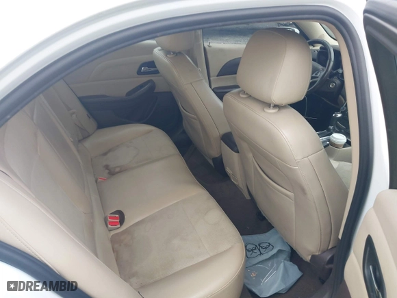 2015 Chevrolet Malibu LT with VIN 1G11D5SL5FF324119, listed as a IAAI auction lot 42041231 with 183,074 mi miles. Bid and sale history available at carsss.com. Image 8.