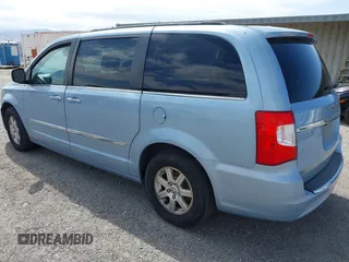2013 Chrysler Town & Country Touring with VIN 2C4RC1BG6DR577044, listed as a IAAI auction lot 42081733 with 177,840 mi miles. Bid and sale history available at carsss.com. Image 3.