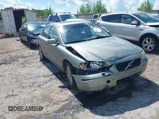 2006 Volvo S60 2.5L Turbo с VIN YV1RS592X62531765, выставлен на аукционе IAAI как лот 42245017 с пробегом 198 204 миль миль и . История ставок и продаж доступна на DreamBid. Изображение 1.