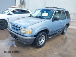 1998 Ford Explorer Sport z VIN 1FMYU22X5WUA69552, wystawiony jako IAAI lot #42122419 z przebiegiem 378 457 mil mil oraz . Historia ofert i sprzedaży dostępna na DreamBid. Obrazek 2.