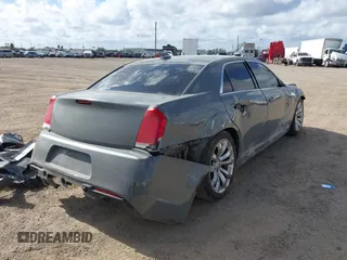 2019 Chrysler 300 Touring with VIN 2C3CCAAG0KH651296, listed as a IAAI auction lot 41177923 with 89,619 mi miles. Bid and sale history available at carsss.com. Image 4.