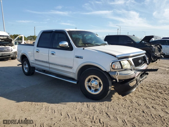 2001 Ford F-150 SuperCrew XLT with VIN 1FTRW07W81KE94856, listed as a Copart auction lot 43974315 with 0 mi miles and Salvage Title. Bid and sale history available at carsss.com. Image 4.