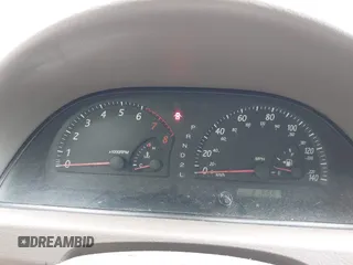 2002 Toyota Camry LE z VIN 4T1BE32K12U619689, wystawiony jako IAAI lot #42222078 z przebiegiem 216 591 mil mil oraz . Historia ofert i sprzedaży dostępna na DreamBid. Obrazek 7.