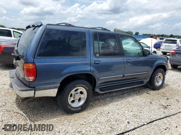 1998 Ford Explorer XLT z VIN 1FMZU32E6WUD38246, wystawiony jako Copart lot #66407954 z przebiegiem 103 018 mil mil oraz Szkoda całkowita • Salvage title. Historia ofert i sprzedaży dostępna na DreamBid. Obrazek 3.