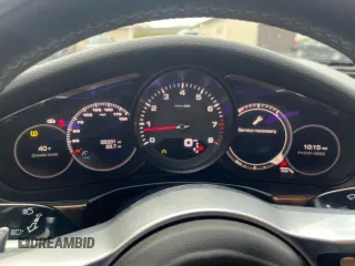 2018 Porsche Panamera with VIN WP0AA2A71JL109804, listed as a Copart auction lot 50341445 with 35,331 mi miles and Clean Title. Bid and sale history available at DreamBid. Image 6.