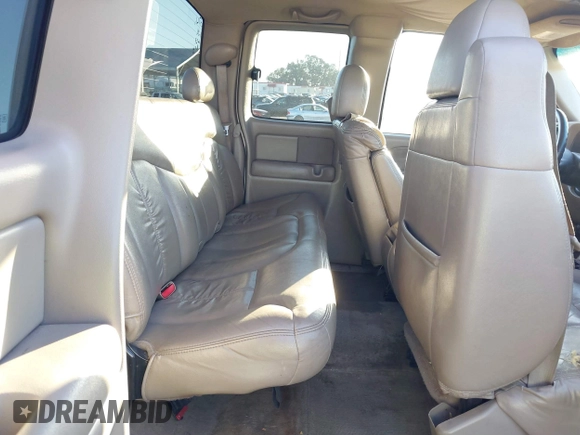 2002 Chevrolet Silverado 1500 LT with VIN 2GCEK19T721157549, listed as a IAAI auction lot 41636702 with 271,859 mi miles. Bid and sale history available at carsss.com. Image 8.