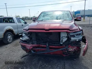 2019 Ram 1500 Big Horn z VIN 1C6SRFFTXKN726125, wystawiony jako IAAI lot #42177558 z przebiegiem 40 985 mil mil oraz . Historia ofert i sprzedaży dostępna na DreamBid. Obrazek 12.