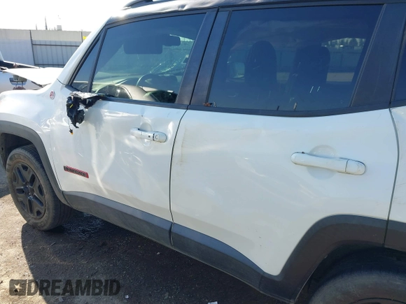 2018 Jeep Renegade Trailhawk with VIN ZACCJBCB7JPH42314, listed as a IAAI auction lot 41436327 with 77,834 mi miles. Bid and sale history available at carsss.com. Image 13.