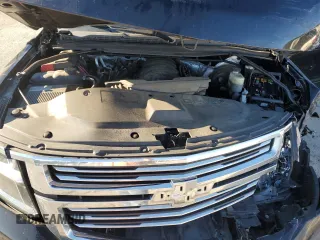 2018 Chevrolet Suburban Premier z VIN 1GNSCJKC6JR195796, wystawiony jako Copart lot #71455954 z przebiegiem Nie podano mil oraz Szkoda całkowita • Salvage title. Historia ofert i sprzedaży dostępna na DreamBid. Obrazek 12.