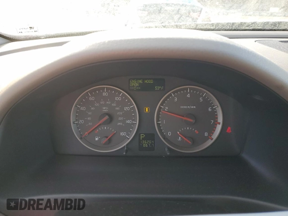 2006 Volvo S40 2.4L with VIN YV1MS382262216488, listed as a Copart auction lot 46152705 with 136,264 mi miles and Non Repairable. Bid and sale history available at carsss.com. Image 9.