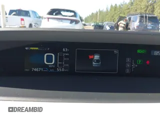 2017 Toyota Prius Two z VIN JTDKARFU1H3033538, wystawiony jako IAAI lot #42362770 z przebiegiem 74 671 mil mil oraz . Historia ofert i sprzedaży dostępna na DreamBid. Obrazek 7.