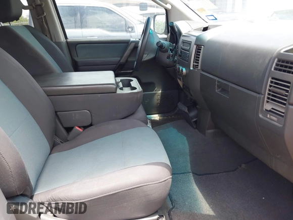 2005 Nissan Titan LE z VIN 1N6AA07A65N504074, wystawiony jako IAAI lot #42667004 z przebiegiem 230 687 mil mil oraz . Historia ofert i sprzedaży dostępna na DreamBid. Obrazek 5.