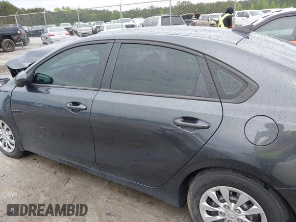 2021 Kia Forte LXS with VIN 3KPF24AD4ME266471, listed as a IAAI auction lot 41972334 with 54,346 mi miles and . Bid and sale history available at DreamBid. Image 14.