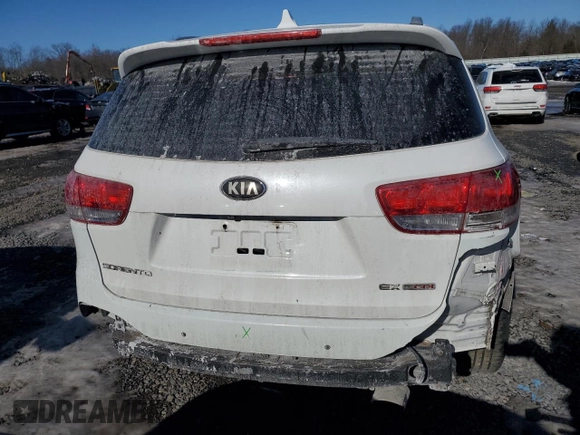 2016 Kia Sorento EX with VIN 5XYPHDA16GG047107, listed as a Copart auction lot 42509755 with 135,642 mi miles and Salvage Title. Bid and sale history available at carsss.com. Image 6.