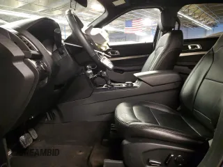 2018 Ford Explorer XLT with VIN 1FM5K8D80JGB86125, listed as a Copart auction lot 45887655 with 97,632 mi miles and Salvage Title. Bid and sale history available at carsss.com. Image 7.