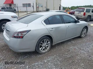 2014 Nissan Maxima SV with VIN 1N4AA5AP2EC435169, listed as a IAAI auction lot 42308457 with 177,601 mi miles and . Bid and sale history available at DreamBid. Image 4.