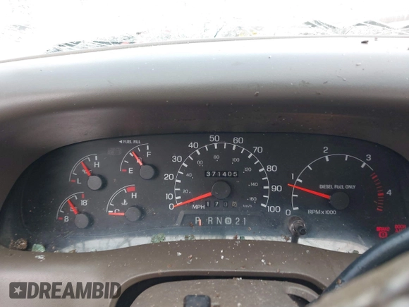 2000 Ford Super Duty F-250 XL with VIN 1FTNW21F8YEA59623, listed as a IAAI auction lot 41263825 with 371,405 mi miles. Bid and sale history available at carsss.com. Image 7.