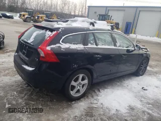 2017 Volvo V60 Premier with VIN YV140MEK6H1344578, listed as a Copart auction lot 44699995 with 89,767 mi miles and Salvage Title. Bid and sale history available at carsss.com. Image 3.