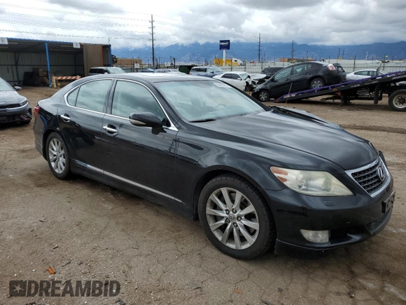 2010 Lexus LS 460 z VIN JTHCL5EF9A5008292, wystawiony jako Copart lot #55456485 z przebiegiem 134 182 mil mil oraz Szkoda całkowita • Salvage title. Historia ofert i sprzedaży dostępna na DreamBid. Obrazek 4.