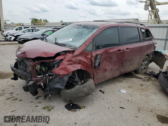 2017 Toyota Sienna SE with VIN 5TDXZ3DC5HS858275, listed as a Copart auction lot 53954505 with 38,870 mi miles and Salvage title. Bid and sale history available at DreamBid. Image 1.