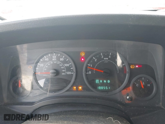 2008 Jeep Patriot Sport with VIN 1J8FT28W98D762682, listed as a IAAI auction lot 41944608 with 189,000 mi miles. Bid and sale history available at carsss.com. Image 7.
