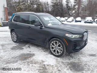 2021 BMW X7 xDrive40i with VIN 5UXCW2C04M9G14524, listed as a IAAI auction lot 41440163 with 49,046 mi miles. Bid and sale history available at carsss.com. Image 1.