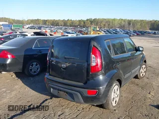 2012 Kia Soul with VIN KNDJT2A5XC7477841, listed as a IAAI auction lot 41882250 with 175,236 mi miles. Bid and sale history available at carsss.com. Image 4.