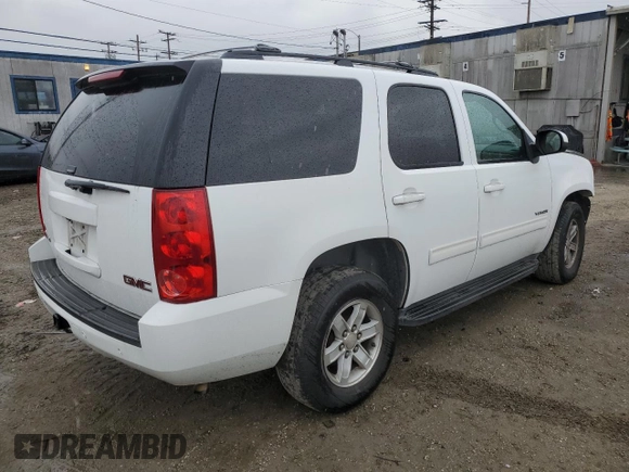 2011 GMC Yukon SLE with VIN 1GKS1AE02BR224975, listed as a Copart auction lot 47647715 with 115,676 mi miles and Salvage Title. Bid and sale history available at carsss.com. Image 3.