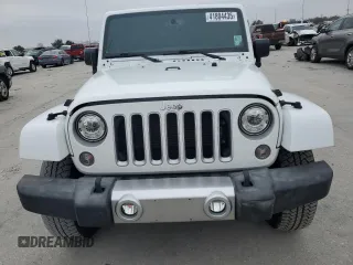 2018 Jeep Wrangler JK Unlimited Sahara with VIN 1C4BJWEG2JL898583, listed as a Copart auction lot 41804435 with 72,922 mi miles and Salvage Title. Bid and sale history available at carsss.com. Image 5.