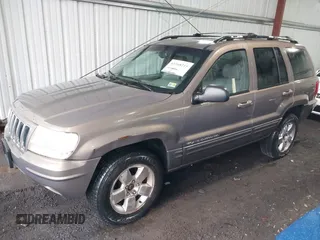 2001 Jeep Grand Cherokee Limited with VIN 1J4GW58N51C581743, listed as a IAAI auction lot 41768215 with 195,862 mi miles. Bid and sale history available at carsss.com. Image 2.
