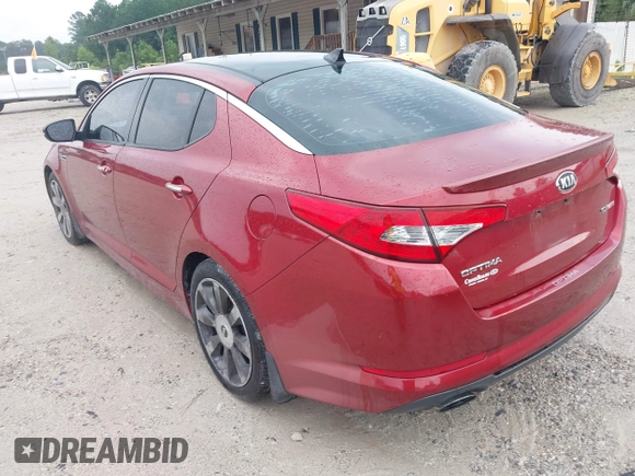 2013 Kia Optima SX z VIN 5XXGR4A6XDG133352, wystawiony jako IAAI lot #42899524 z przebiegiem 203 378 mil mil oraz . Historia ofert i sprzedaży dostępna na DreamBid. Obrazek 3.