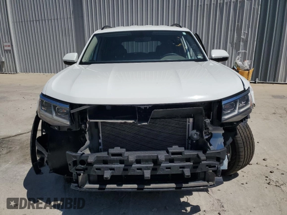 2021 Volkswagen Atlas SE z VIN 1V2HR2CA4MC568201, wystawiony jako Copart lot #57884145 z przebiegiem 49 201 mil mil oraz Czysty tytuł • Clean title. Historia ofert i sprzedaży dostępna na DreamBid. Obrazek 5.