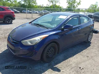 2013 Hyundai Elantra GLS z VIN 5NPDH4AE0DH229430, wystawiony jako IAAI lot #42270443 z przebiegiem 199 322 mil mil oraz . Historia ofert i sprzedaży dostępna na DreamBid. Obrazek 17.