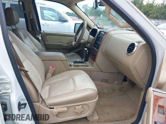 2007 Ford Explorer Eddie Bauer with VIN 1FMEU64E57UB74311, listed as a IAAI auction lot 42205347 with 230,442 mi miles and . Bid and sale history available at DreamBid. Image 5.