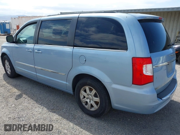 2013 Chrysler Town & Country Touring with VIN 2C4RC1BG6DR577044, listed as a IAAI auction lot 42081733 with 177,840 mi miles. Bid and sale history available at carsss.com. Image 3.