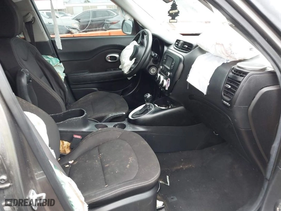 2016 Kia Soul with VIN KNDJN2A25G7329845, listed as a IAAI auction lot 40456525 with 1 mi miles. Bid and sale history available at carsss.com. Image 5.