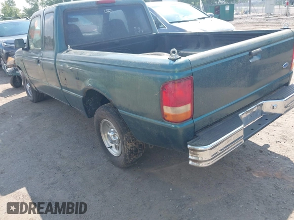 1996 Ford Ranger XL z VIN 1FTCR14U9TTA19168, wystawiony jako IAAI lot #42697495 z przebiegiem 300 792 mil mil oraz . Historia ofert i sprzedaży dostępna na DreamBid. Obrazek 3.