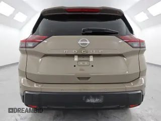 2025 Nissan Rogue SV with VIN 5N1BT3BA6SC775620, listed as a Copart auction lot 53378745 with 4,495 mi miles and Clean Title. Bid and sale history available at DreamBid. Image 6.