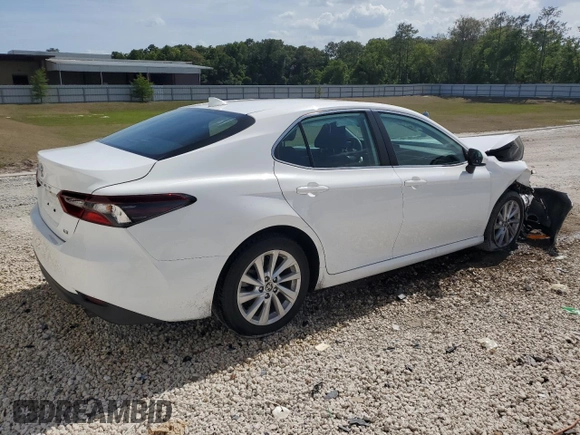 2023 Toyota Camry LE z VIN 4T1C11AK1PU770237, wystawiony jako Copart lot #55590655 z przebiegiem 50 980 mil mil oraz Szkoda całkowita • Salvage title. Historia ofert i sprzedaży dostępna na DreamBid. Obrazek 3.
