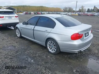 2011 BMW 3 Series 328i xDrive with VIN WBAPK5C5XBF127087, listed as a IAAI auction lot 40738105 with 141,222 mi miles and . Bid and sale history available at DreamBid. Image 3.