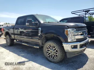 2018 Ford F-250 XL z VIN 1FT7W2BT8JEB87346, wystawiony jako Copart lot #53760595 z przebiegiem 258 575 mil mil oraz Czysty tytuł • Clean title. Historia ofert i sprzedaży dostępna na DreamBid. Obrazek 4.