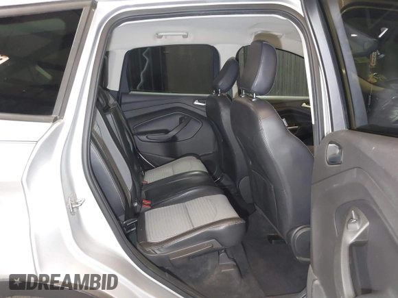 2018 Ford Escape SE z VIN 1FMCU9GD0JUD33111, wystawiony jako IAAI lot #42277404 z przebiegiem 71 896 mil mil oraz . Historia ofert i sprzedaży dostępna na DreamBid. Obrazek 8.