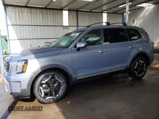 2025 Kia Telluride S z VIN 5XYP6DGC6SG587659, wystawiony jako Copart lot #49211735 z przebiegiem 2666 mil mil oraz Nie do naprawy. Historia ofert i sprzedaży dostępna na DreamBid. Obrazek 1.