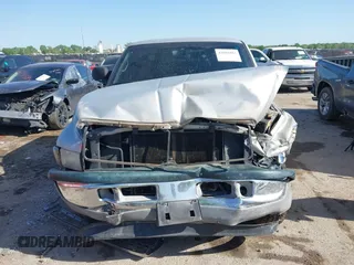 2000 Dodge 1500 with VIN 3B7HC13Y0YM223231, listed as a IAAI auction lot 42001081 with 150,878 mi miles. Bid and sale history available at carsss.com. Image 12.