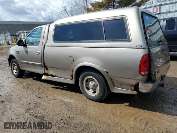 2003 Ford F-150 XL with VIN 1FTRF17L93NA13476, listed as a Copart auction lot 52938165 with 194,221 mi miles and Clean Title. Bid and sale history available at DreamBid. Image 2.