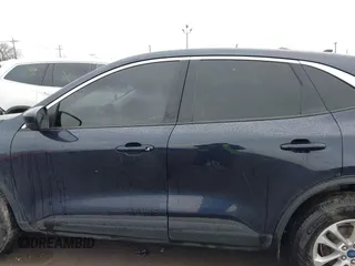 2021 Ford Escape SE z VIN 1FMCU9G63MUB17887, wystawiony jako IAAI lot #42005945 z przebiegiem 63 610 mil mil oraz . Historia ofert i sprzedaży dostępna na DreamBid. Obrazek 14.